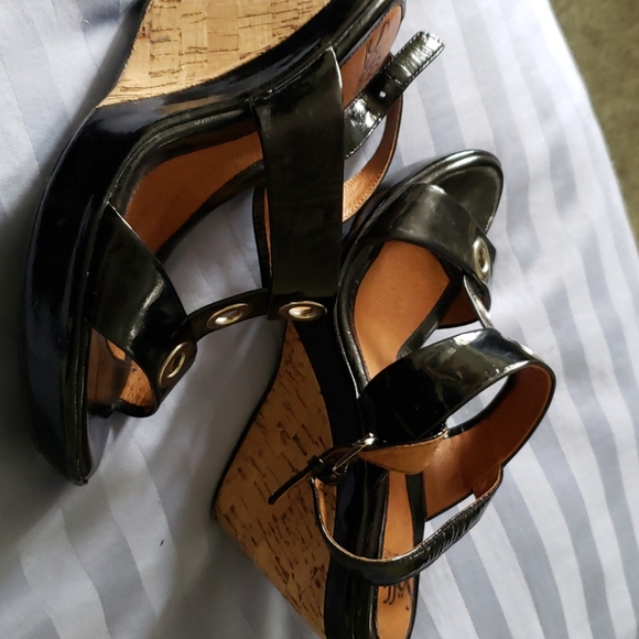 Shoes - Picture 2 of 2